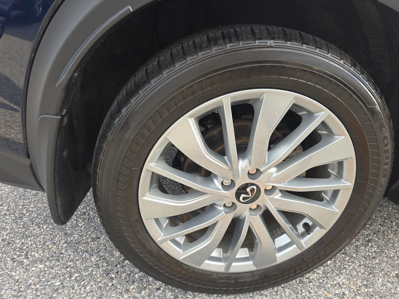 2023 INFINITI QX50 LUXE AWD