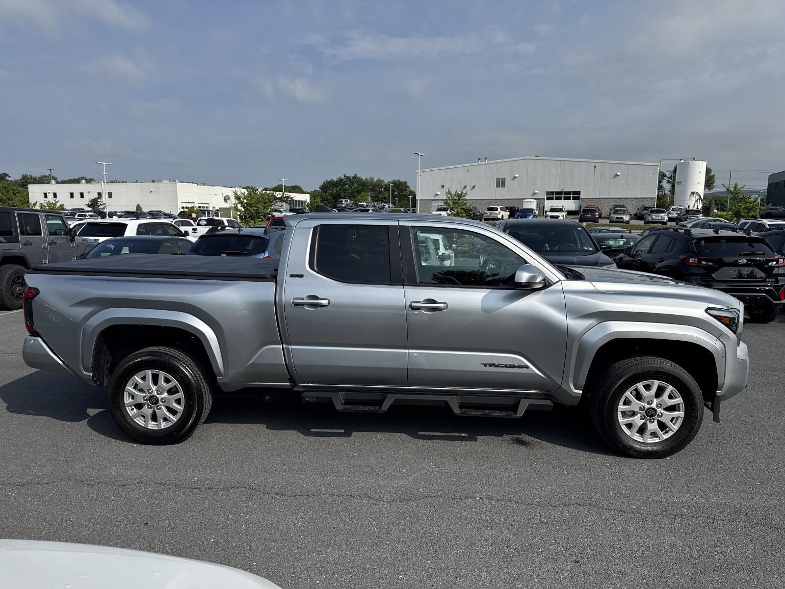 2025 Toyota Tacoma 4WD 4WD SR5 Double Cab 6' Bed AT (Natl)
