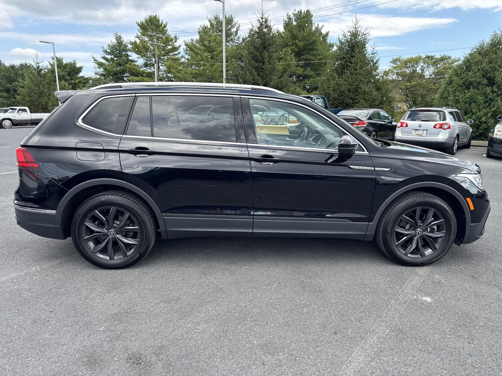 2024 Volkswagen Tiguan 2.0T SE 4MOTION