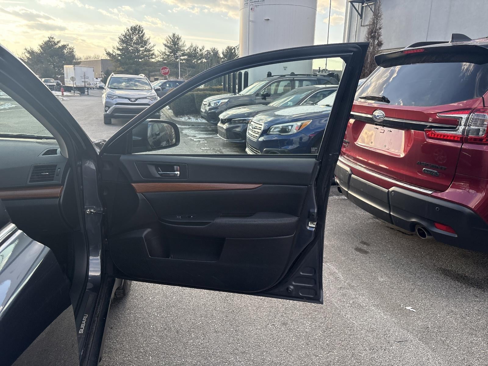 2014 Subaru Outback 2.5i Limited Automatic