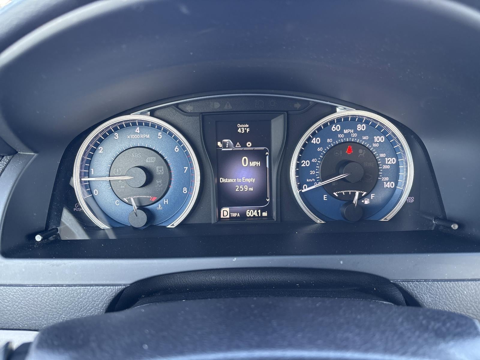 2017 Toyota Camry LE Auto (SE)