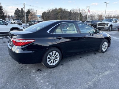 2017 Toyota Camry LE Auto (SE)