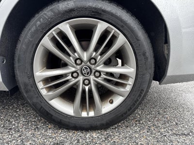 2017 Toyota Camry SE Auto (SE)