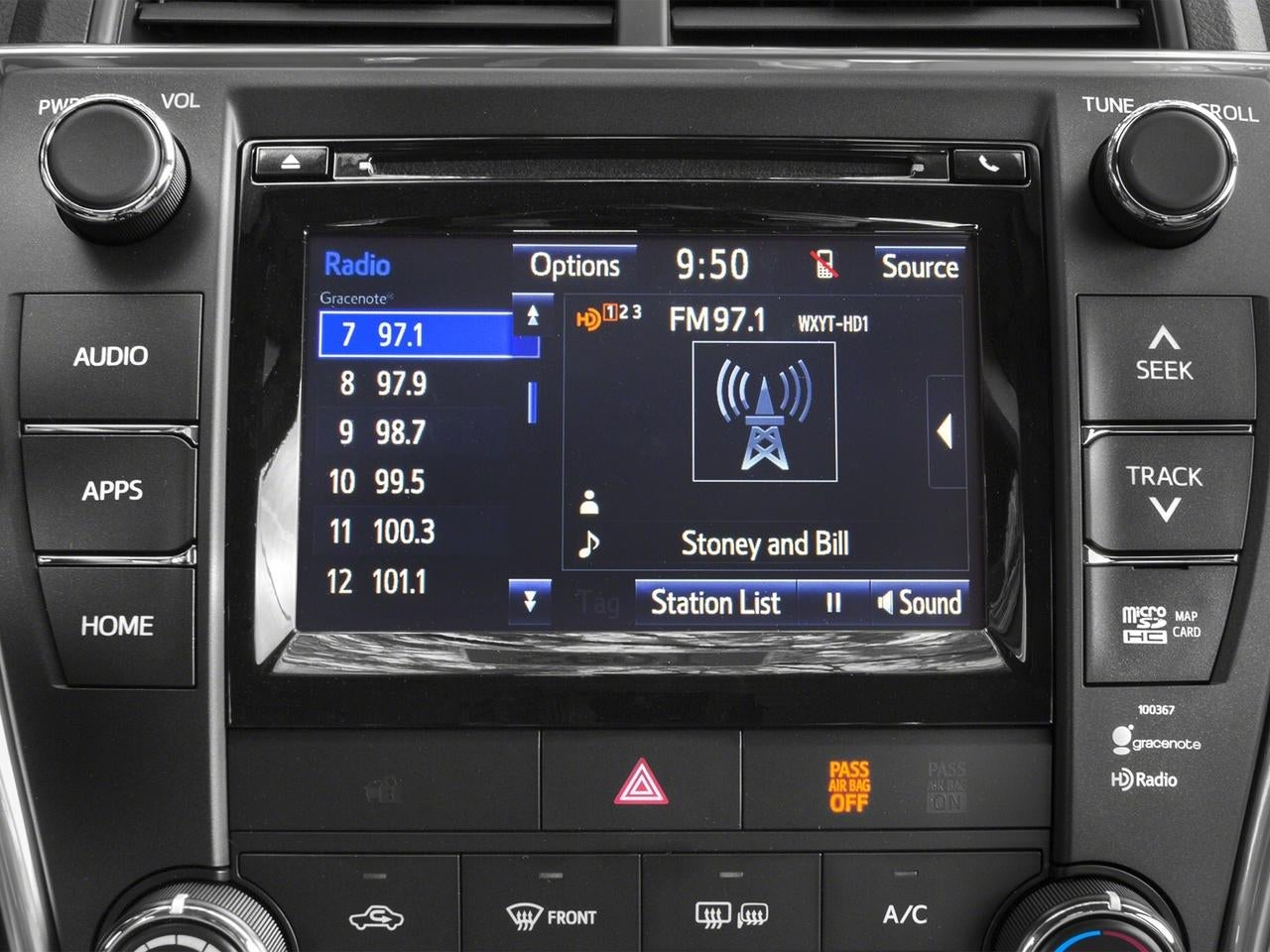 2017 Toyota Camry SE Auto (SE)