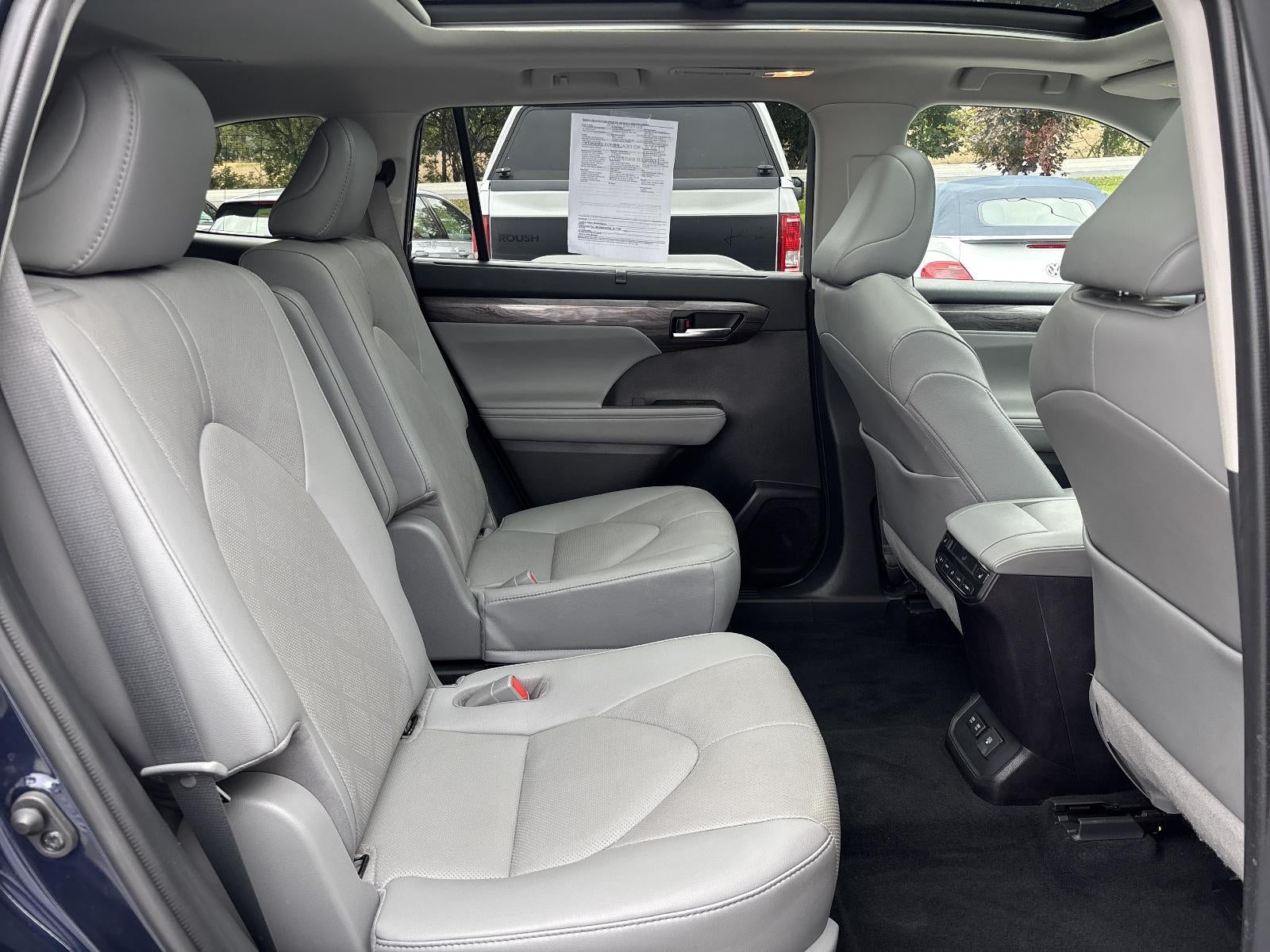 2021 Toyota Highlander Platinum AWD (Natl)