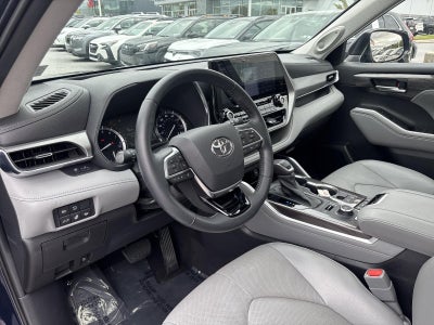 2021 Toyota Highlander Platinum AWD (Natl)