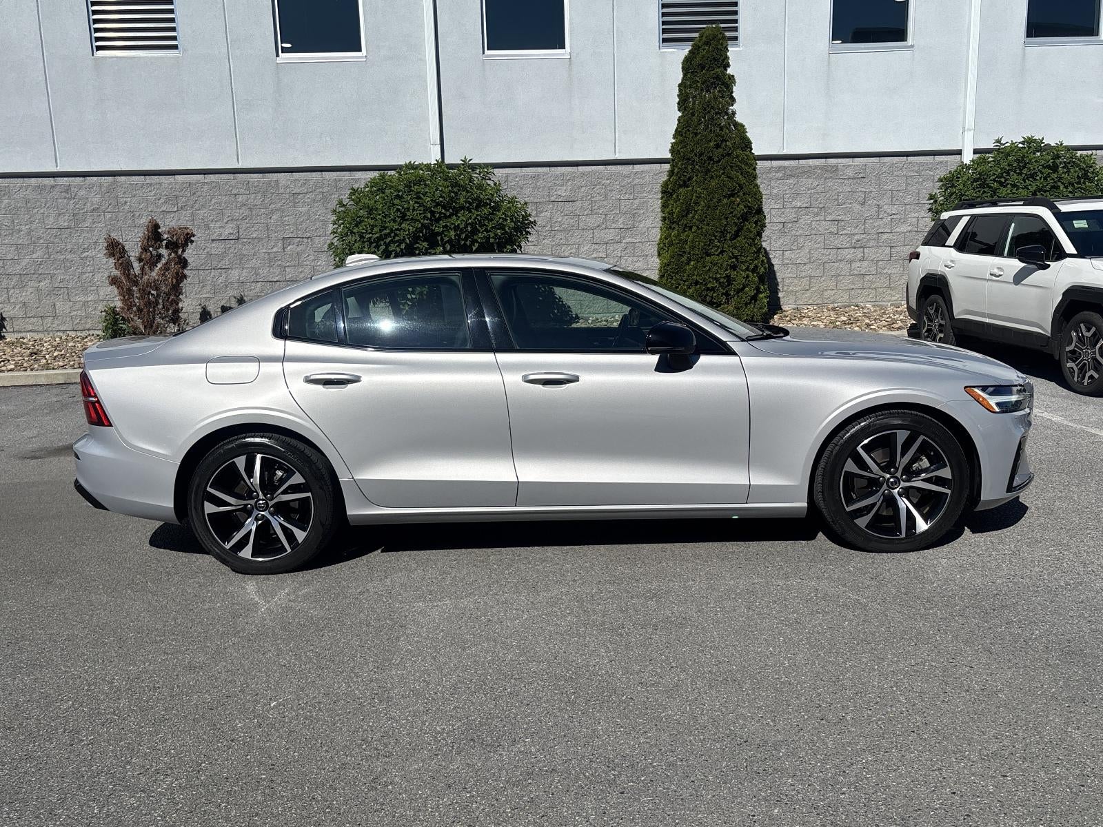 2025 Volvo S60 B5 FWD Core