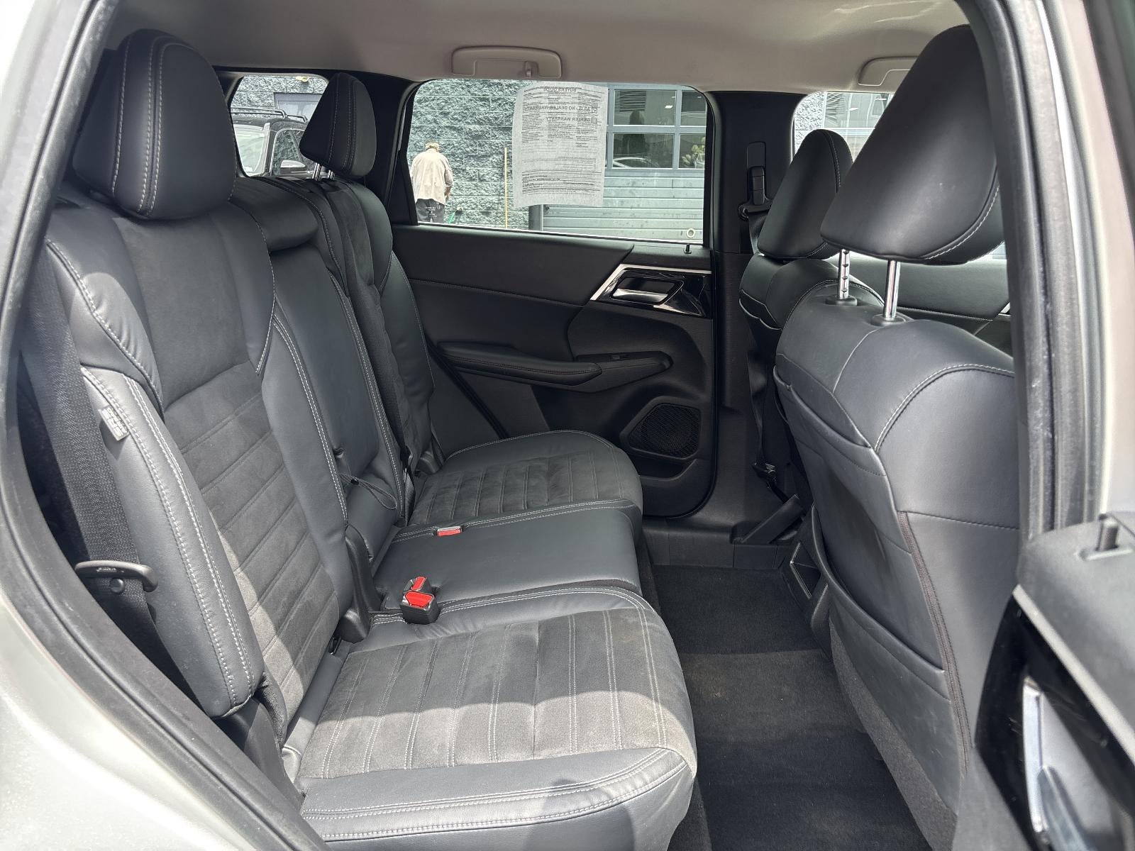 2022 Mitsubishi Outlander Black Edition S-AWC