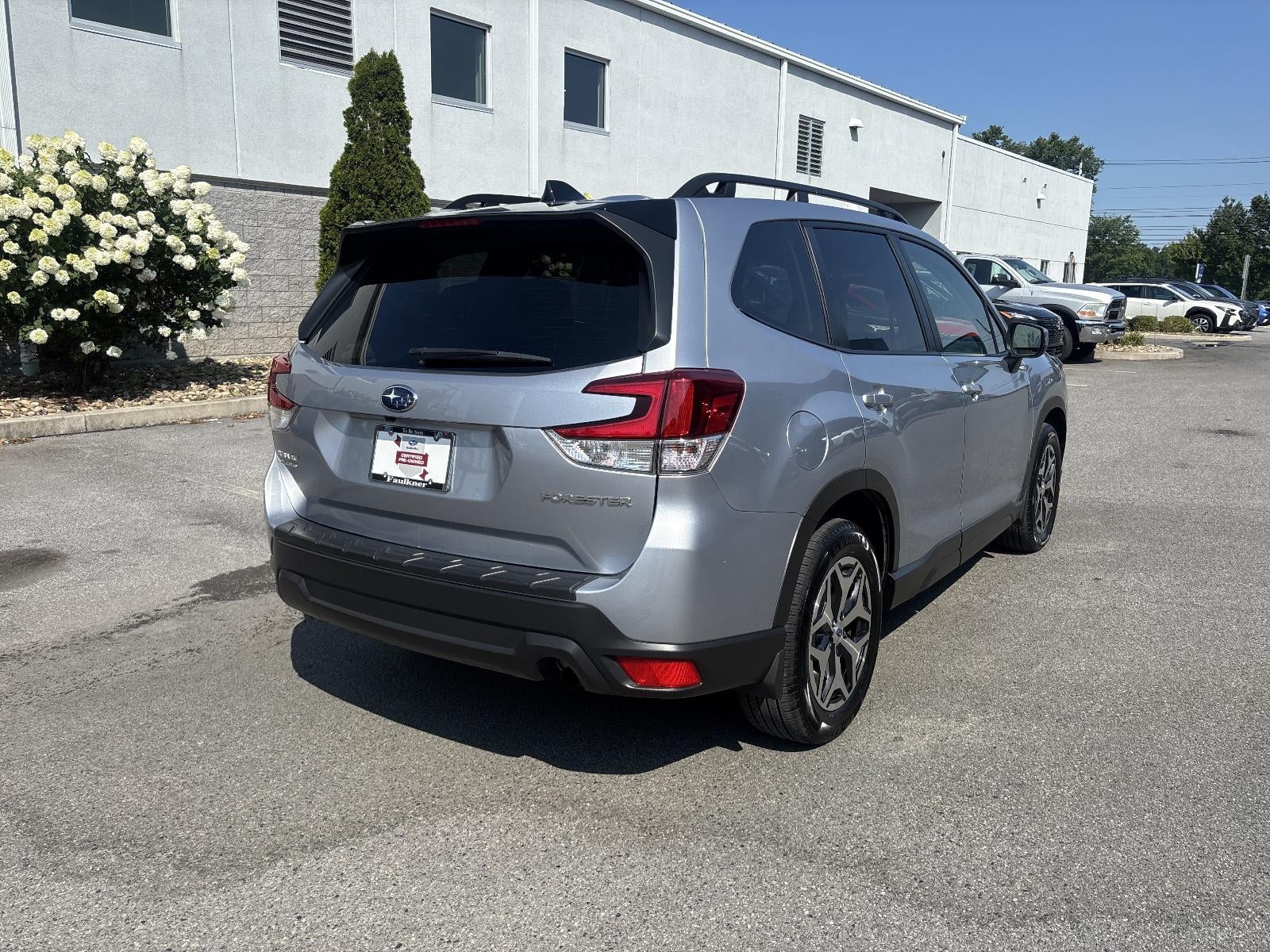 2024 Subaru Forester Premium AWD