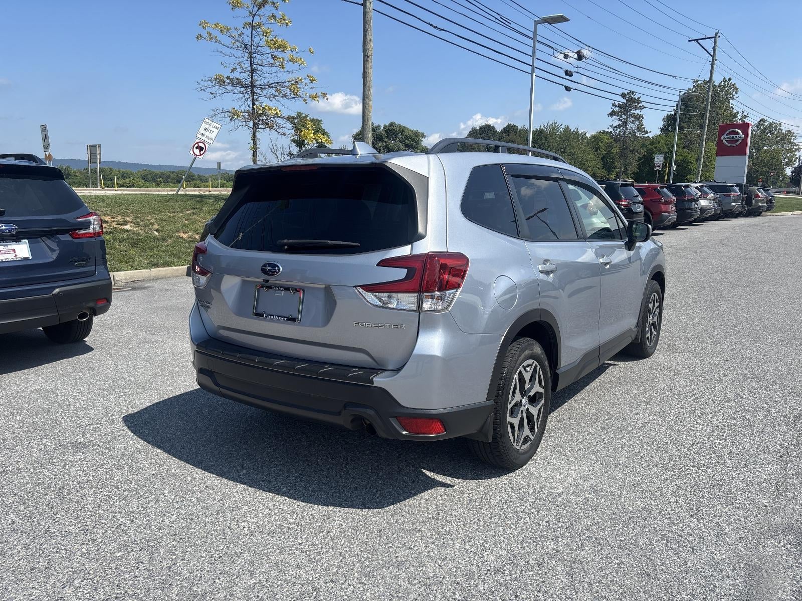 2020 Subaru Forester Premium CVT