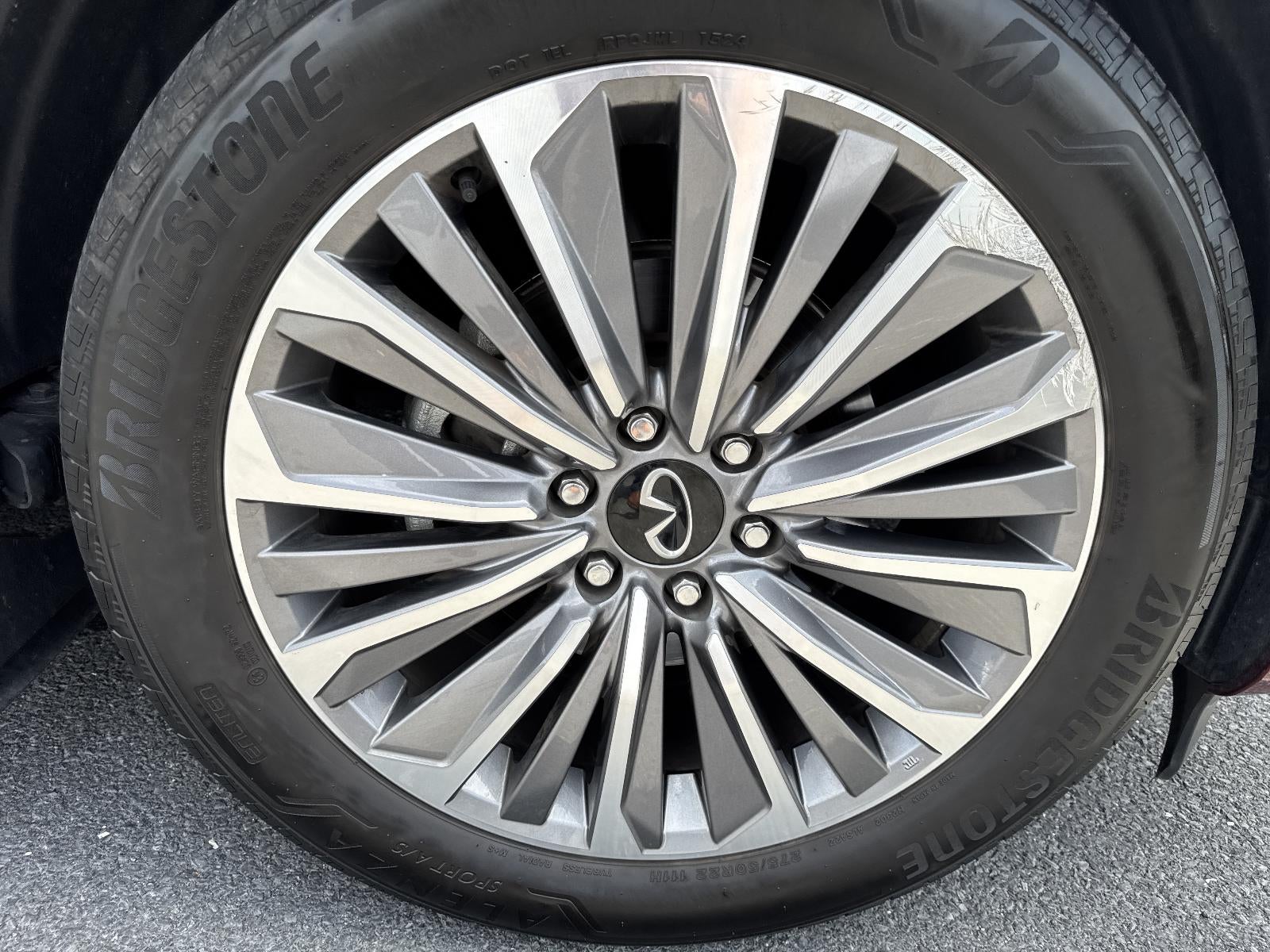 2025 INFINITI QX80 SENSORY AWD