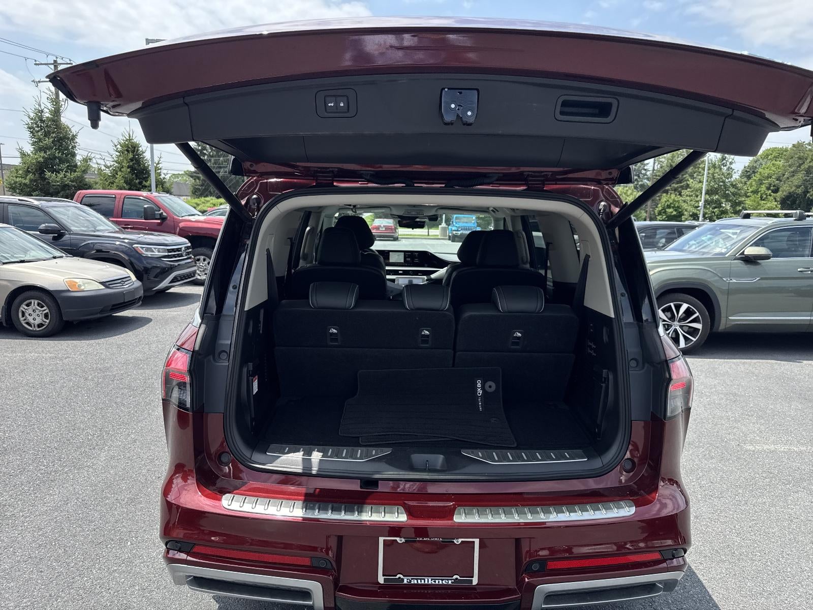 2025 INFINITI QX80 SENSORY AWD