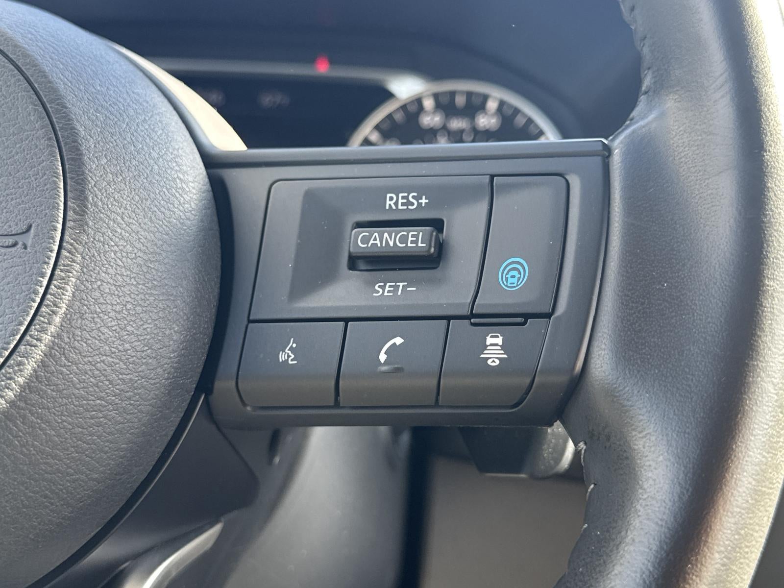 2024 Nissan Rogue AWD SV