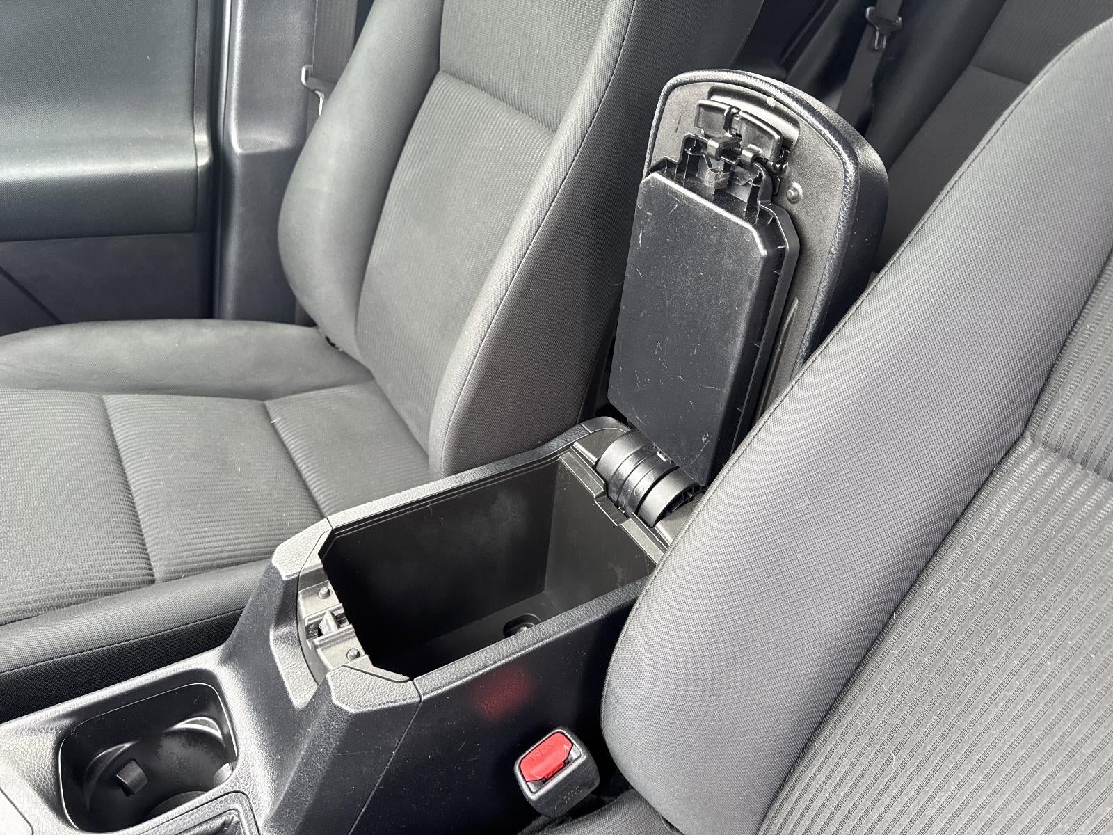 2018 Toyota RAV4 LE AWD (Natl)