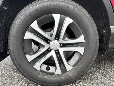 2018 Toyota RAV4 LE AWD (Natl)