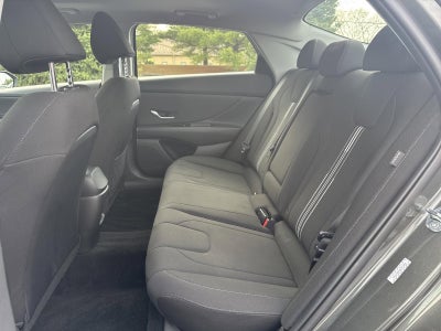 2024 Hyundai ELANTRA SEL IVT