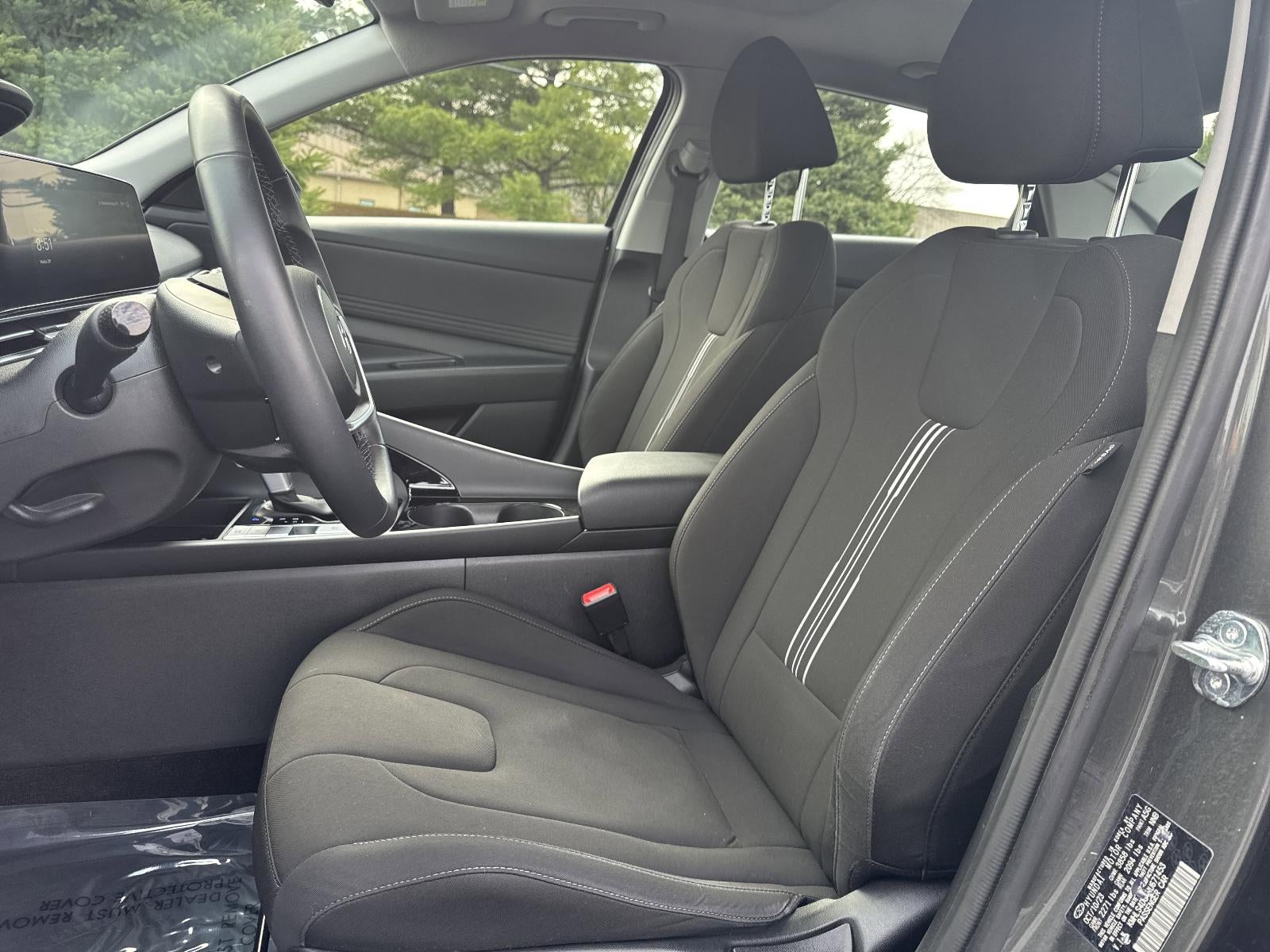 2024 Hyundai ELANTRA SEL IVT