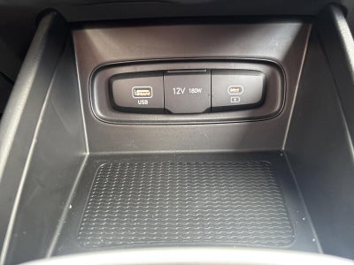 2024 Hyundai VENUE SEL IVT