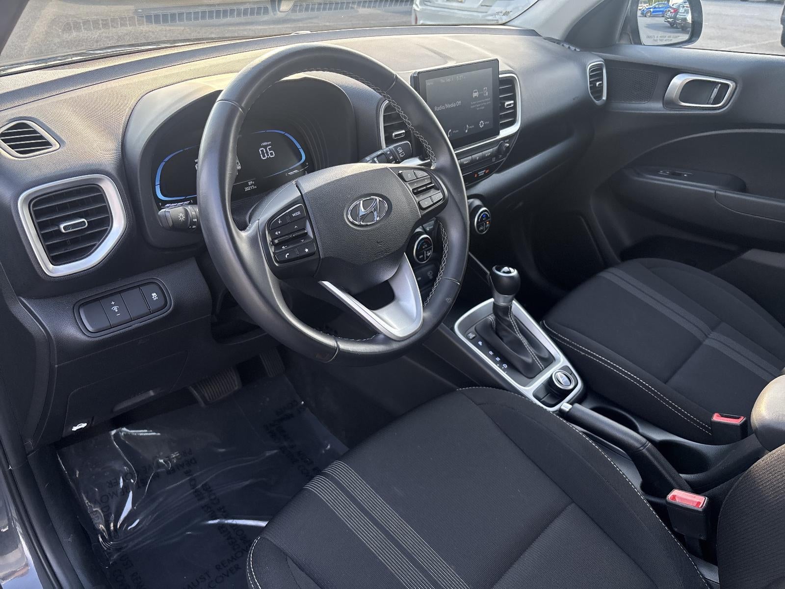 2025 Hyundai VENUE Limited IVT