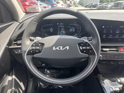 2025 Kia Niro SX FWD