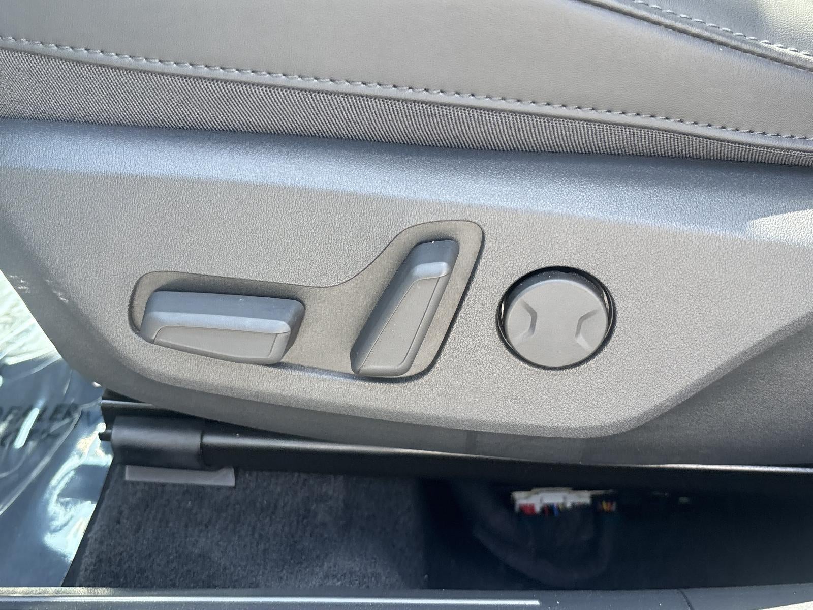 2025 Kia Niro SX FWD