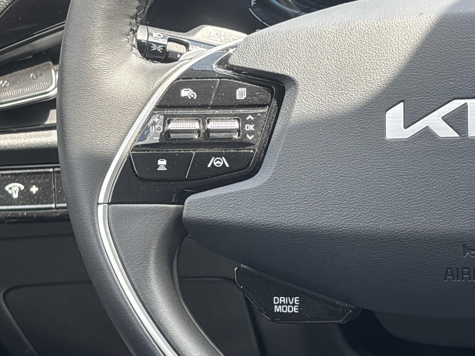2025 Kia Niro SX FWD