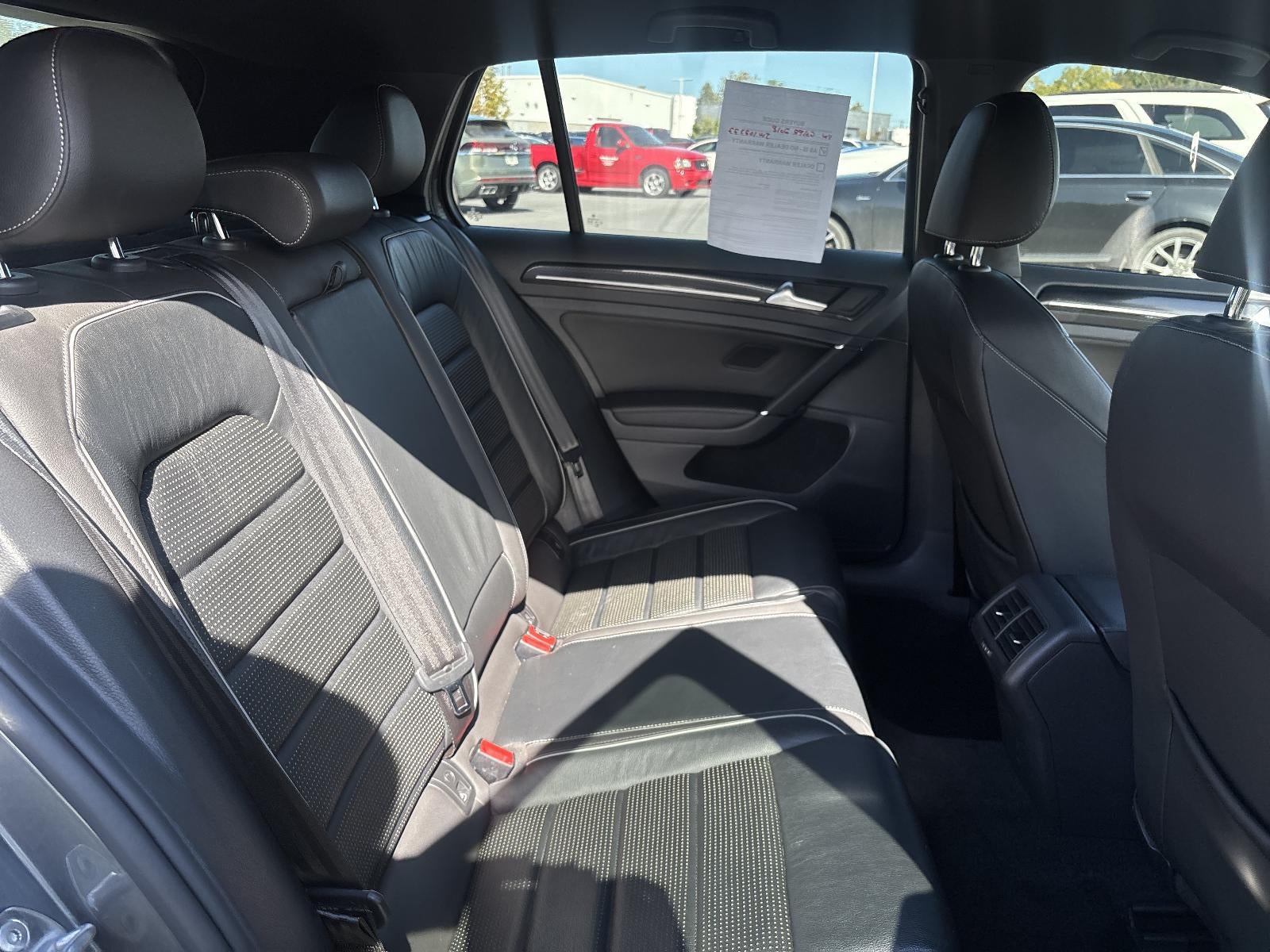 2018 Volkswagen Golf R 2.0T DSG w/DCC/Nav