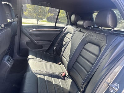 2018 Volkswagen Golf R 2.0T DSG w/DCC/Nav