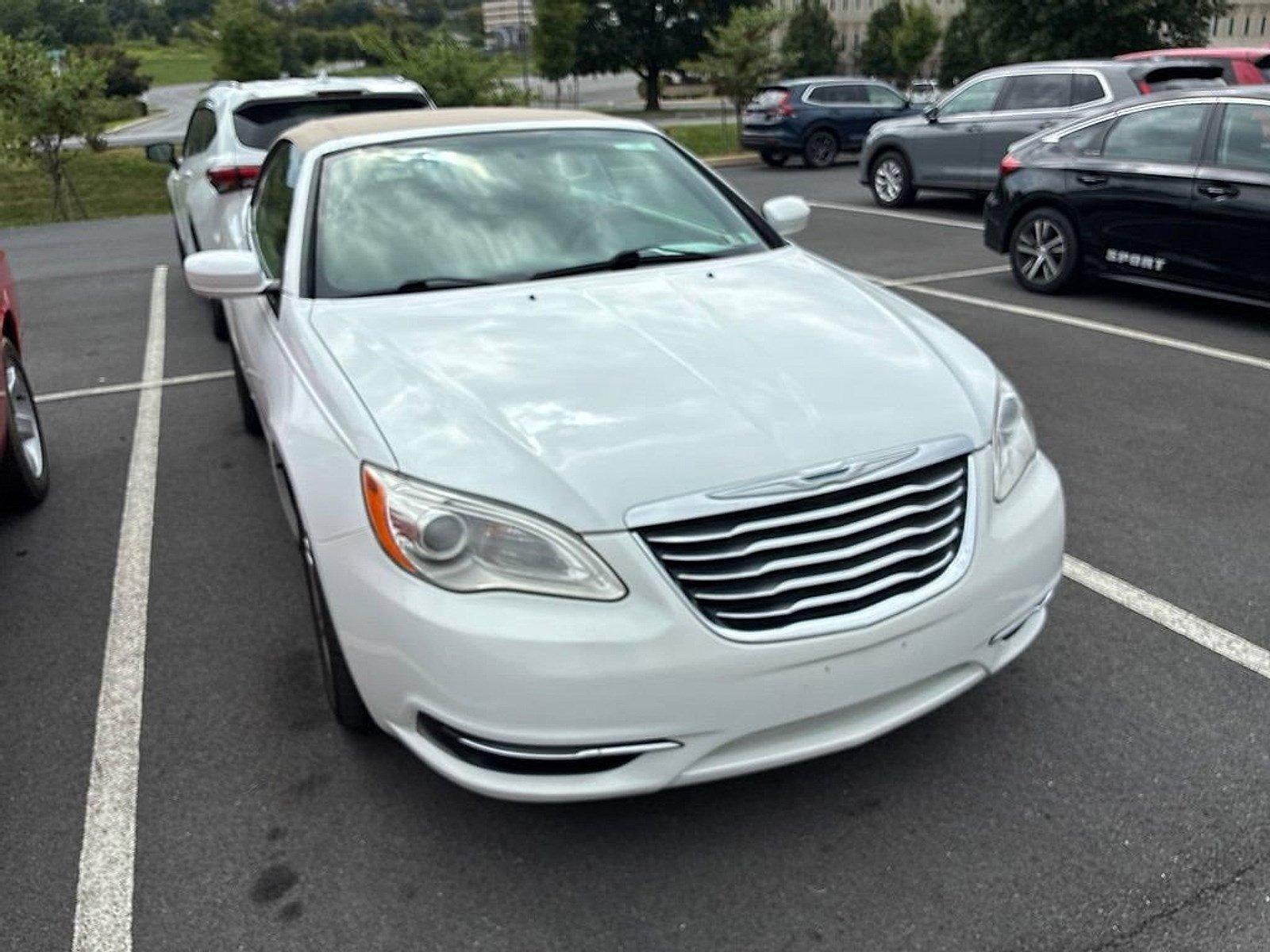 2014 Chrysler 200 2dr Conv Touring