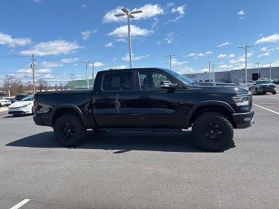 2020 RAM 1500 Rebel 4x4 Crew Cab 5'7" Box