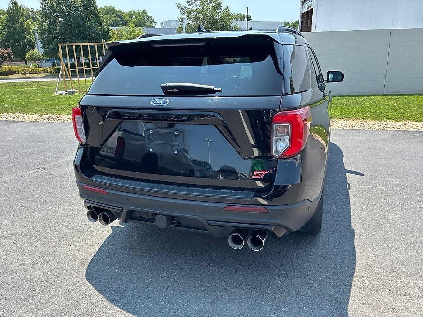 2022 Ford Explorer ST 4WD