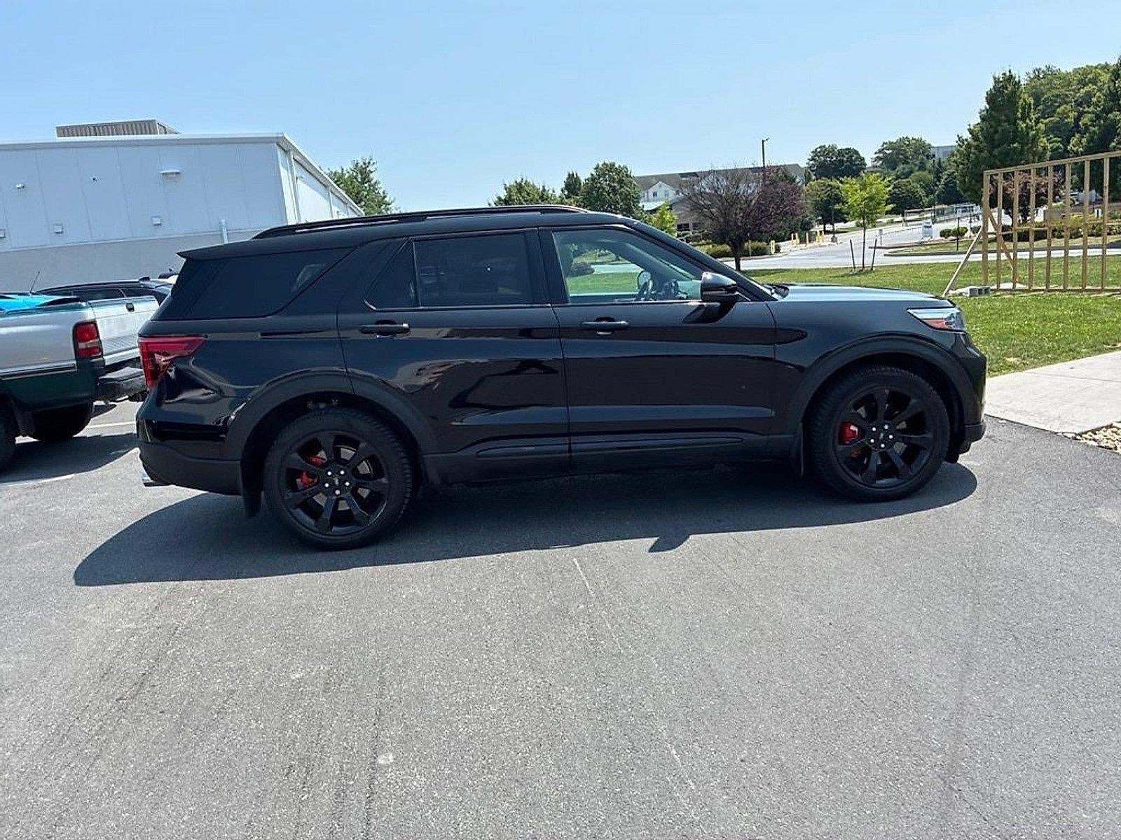 2022 Ford Explorer ST 4WD