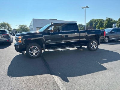 2016 Chevrolet Silverado 2500 HD Crew Cab Standard Box 4-Wheel Drive High Country