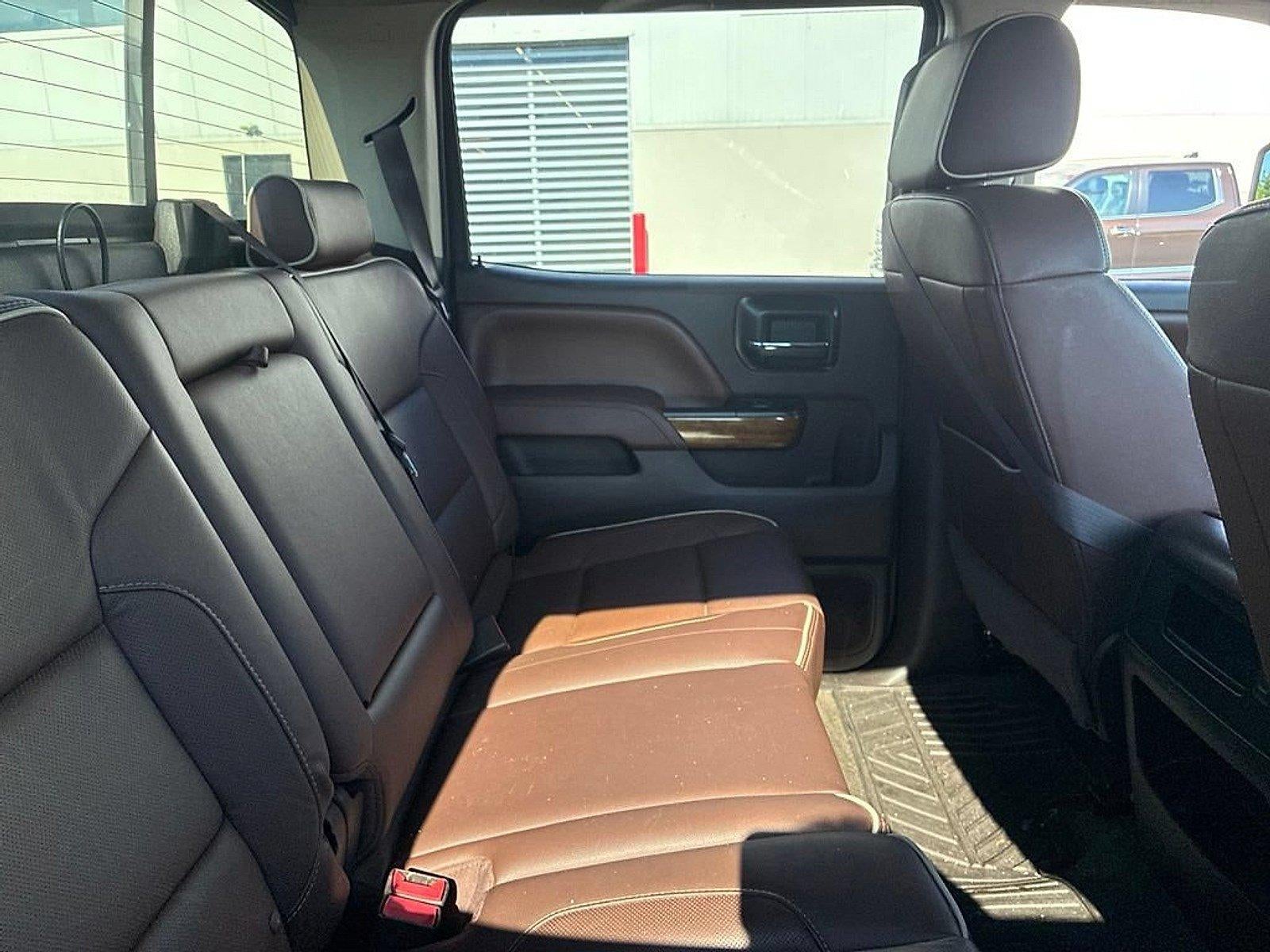 2016 Chevrolet Silverado 2500 HD Crew Cab Standard Box 4-Wheel Drive High Country