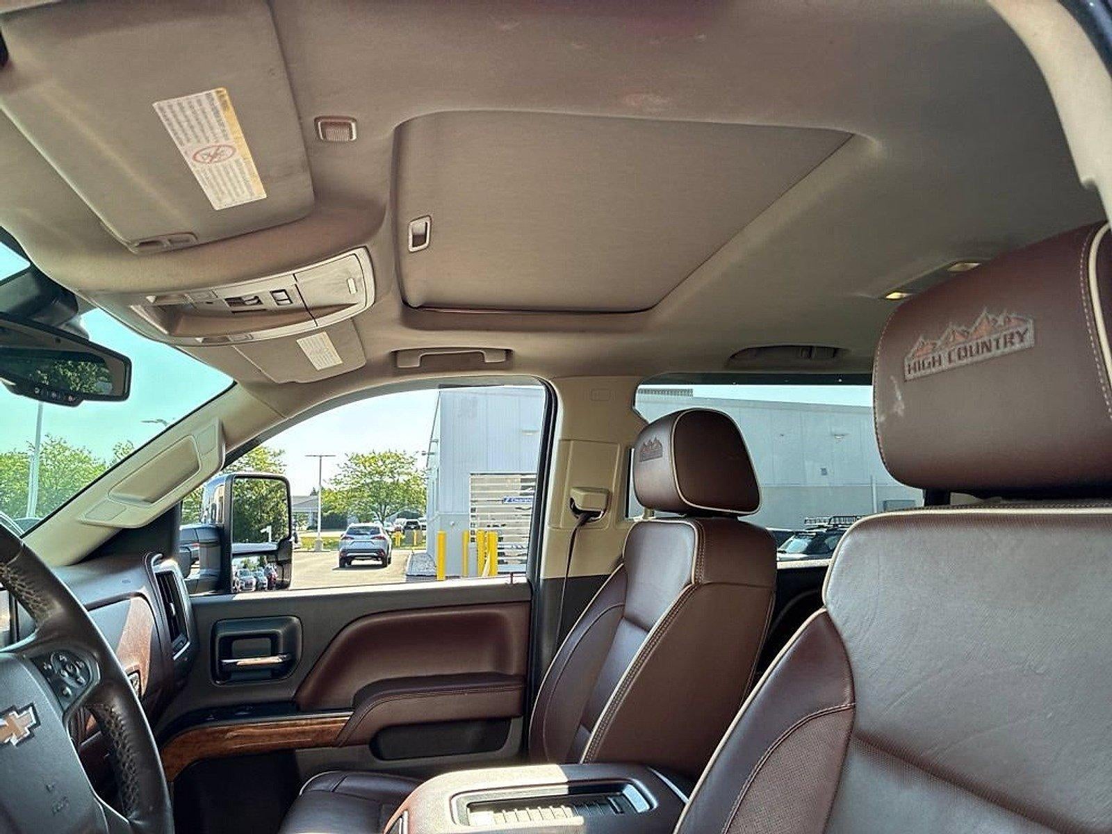 2016 Chevrolet Silverado 2500 HD Crew Cab Standard Box 4-Wheel Drive High Country