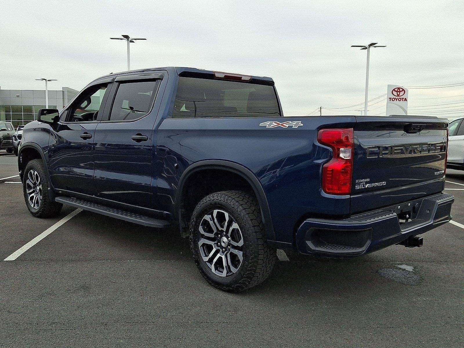 2022 Chevrolet Silverado 1500 Crew Cab Short Box 4-Wheel Drive Custom