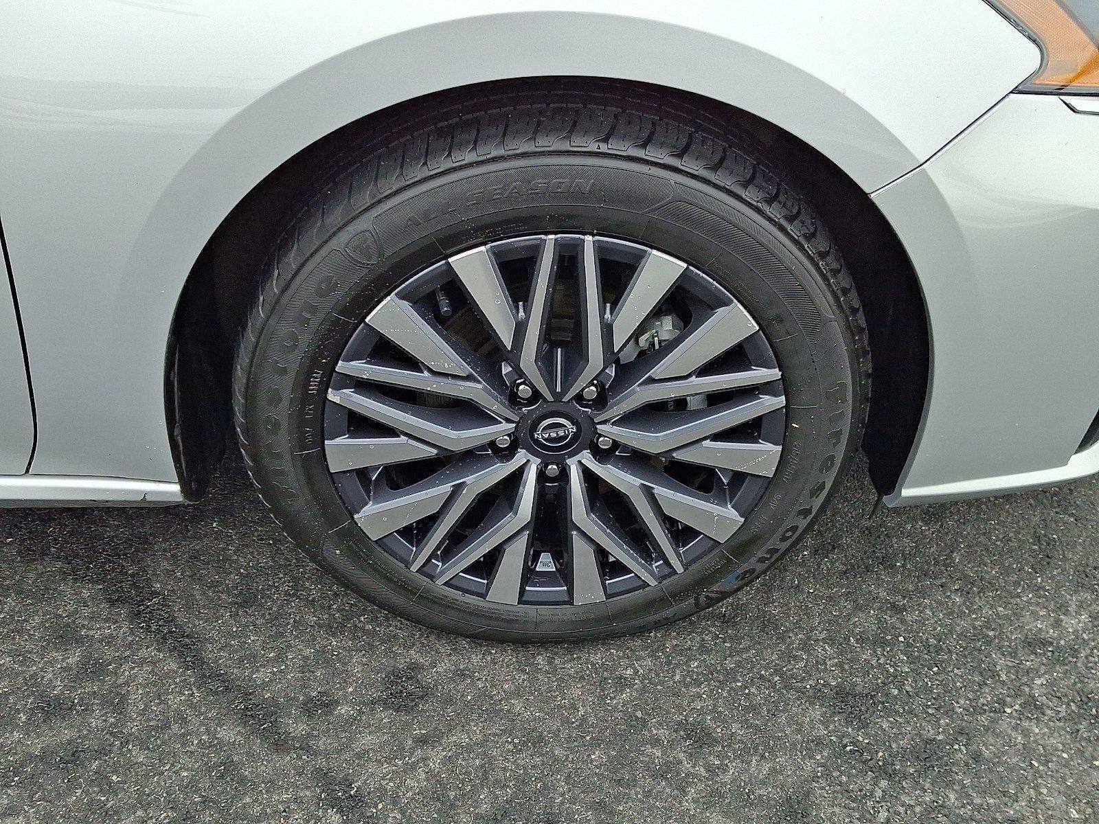 2023 Nissan Altima 2.5 SV Sedan