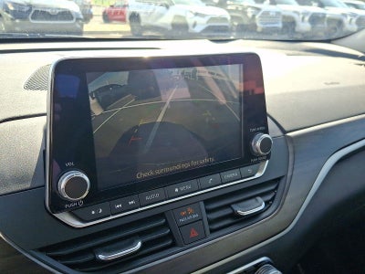 2024 Nissan Altima 2.5 SV Sedan