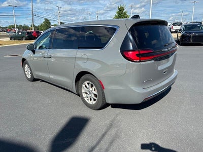 2023 Chrysler Pacifica Touring L FWD