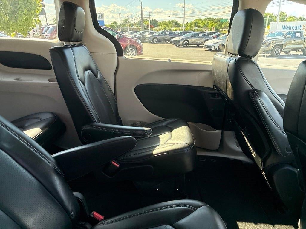 2023 Chrysler Pacifica Touring L FWD