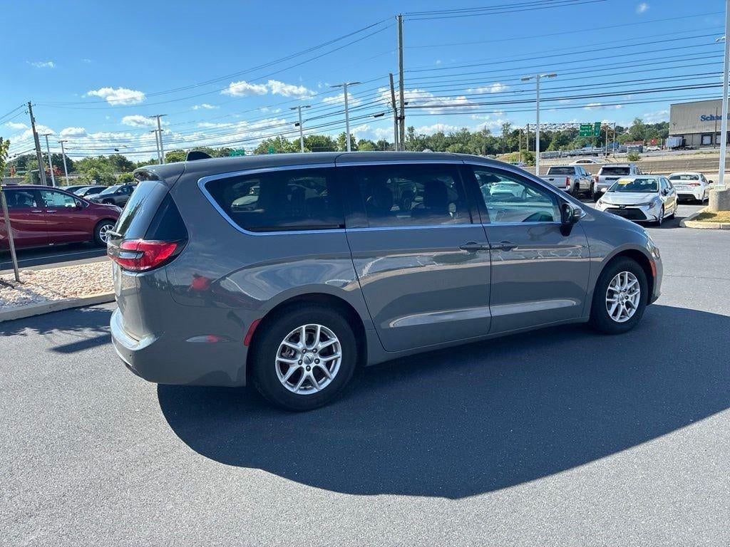 2023 Chrysler Pacifica Touring L FWD