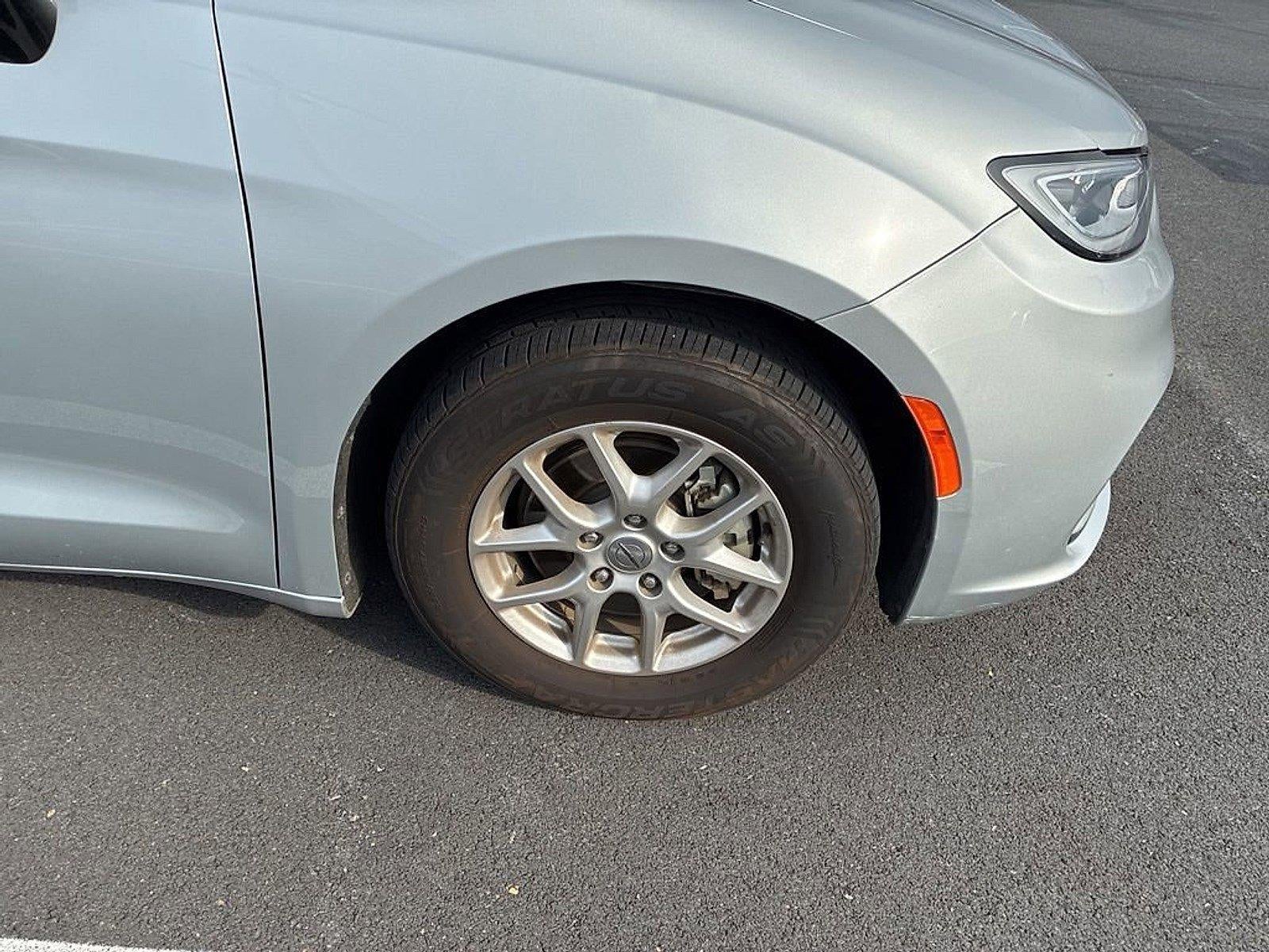 2024 Chrysler Pacifica Touring L FWD