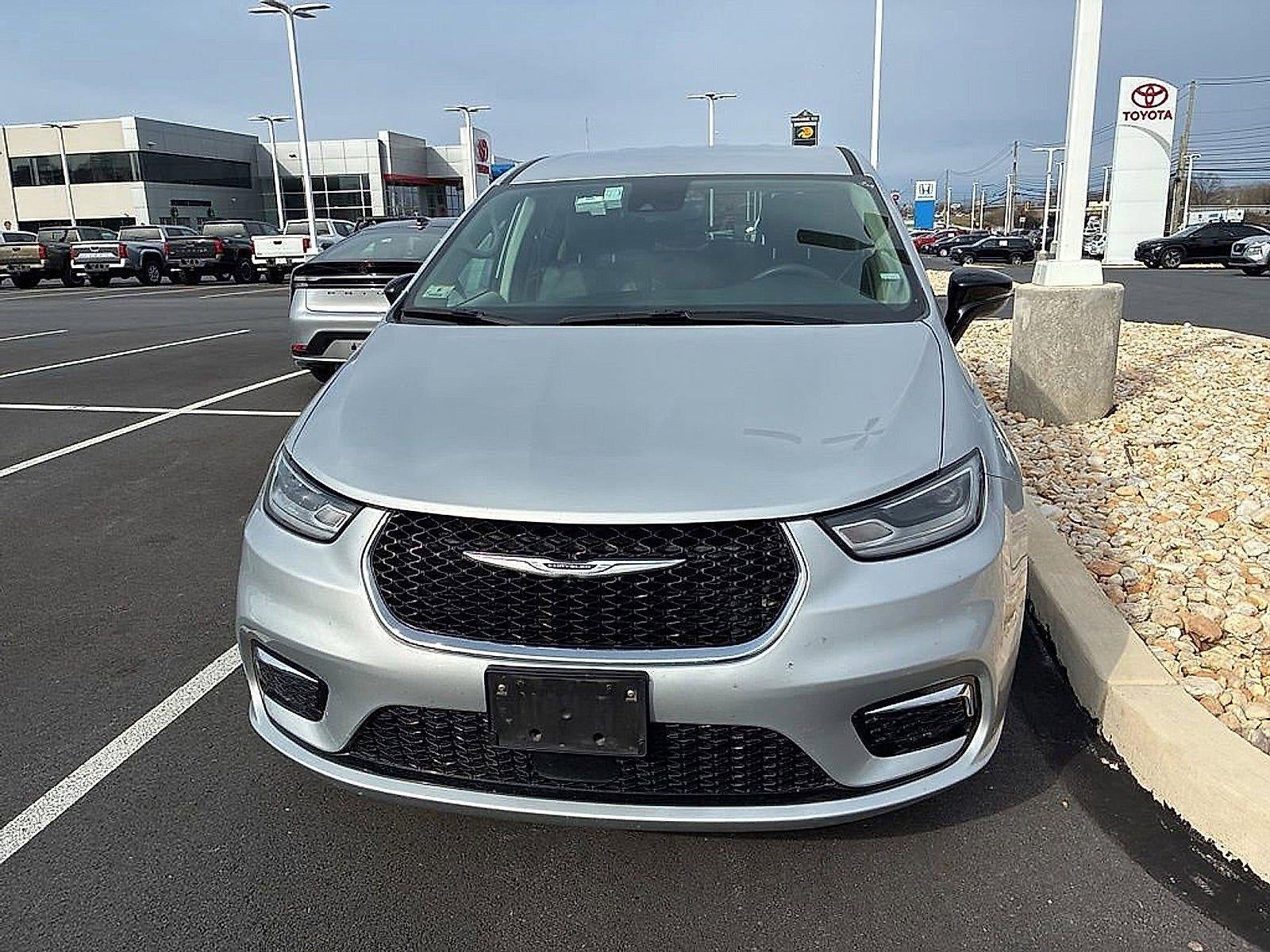 2024 Chrysler Pacifica Touring L FWD