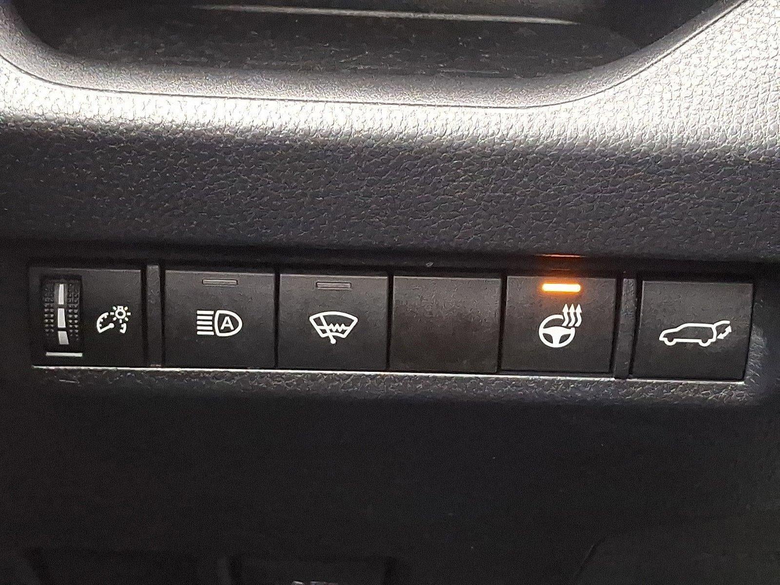 2022 Toyota RAV4 XLE Premium AWD (Natl)