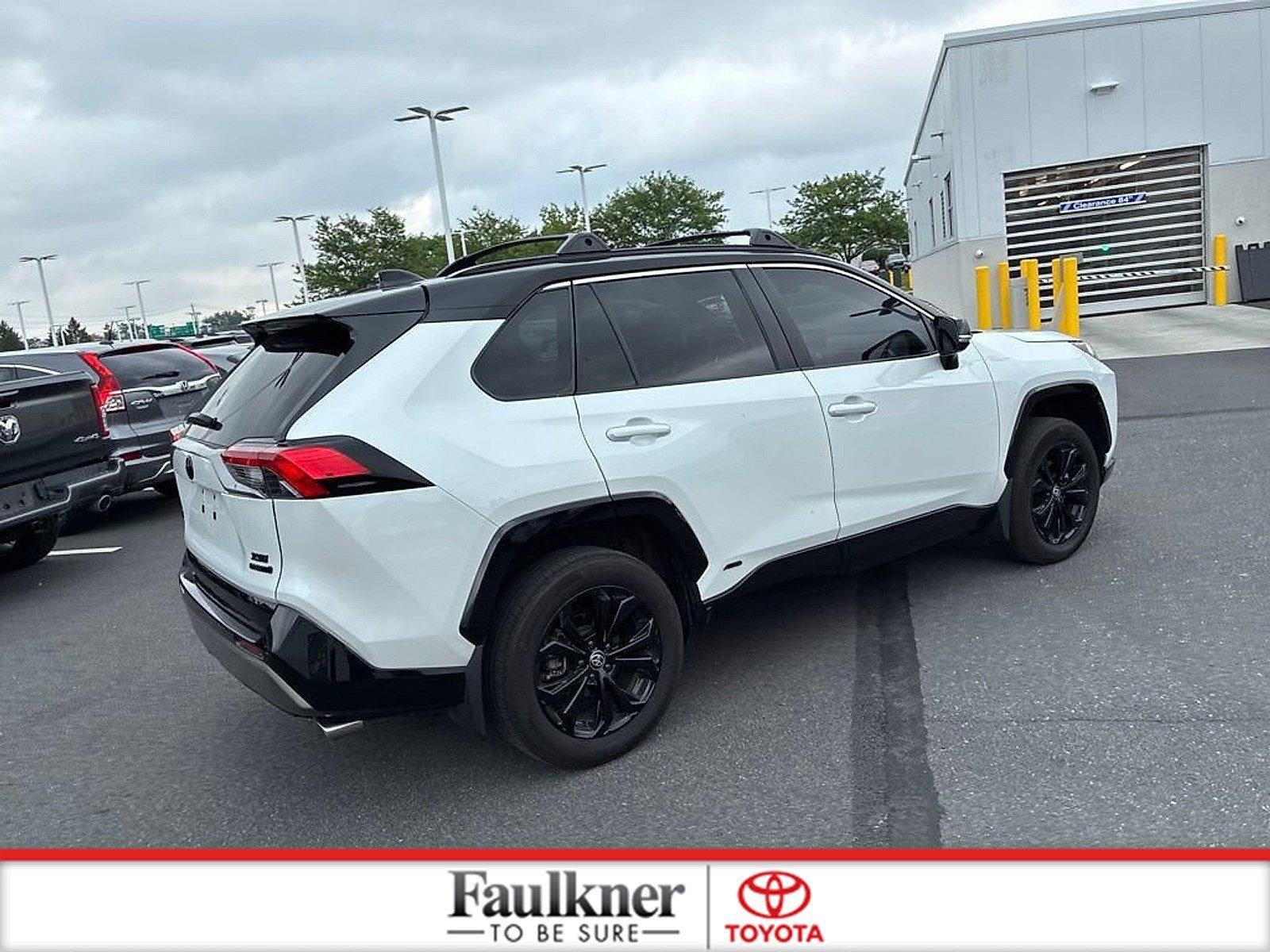 2024 Toyota RAV4 Hybrid XSE AWD (Natl)