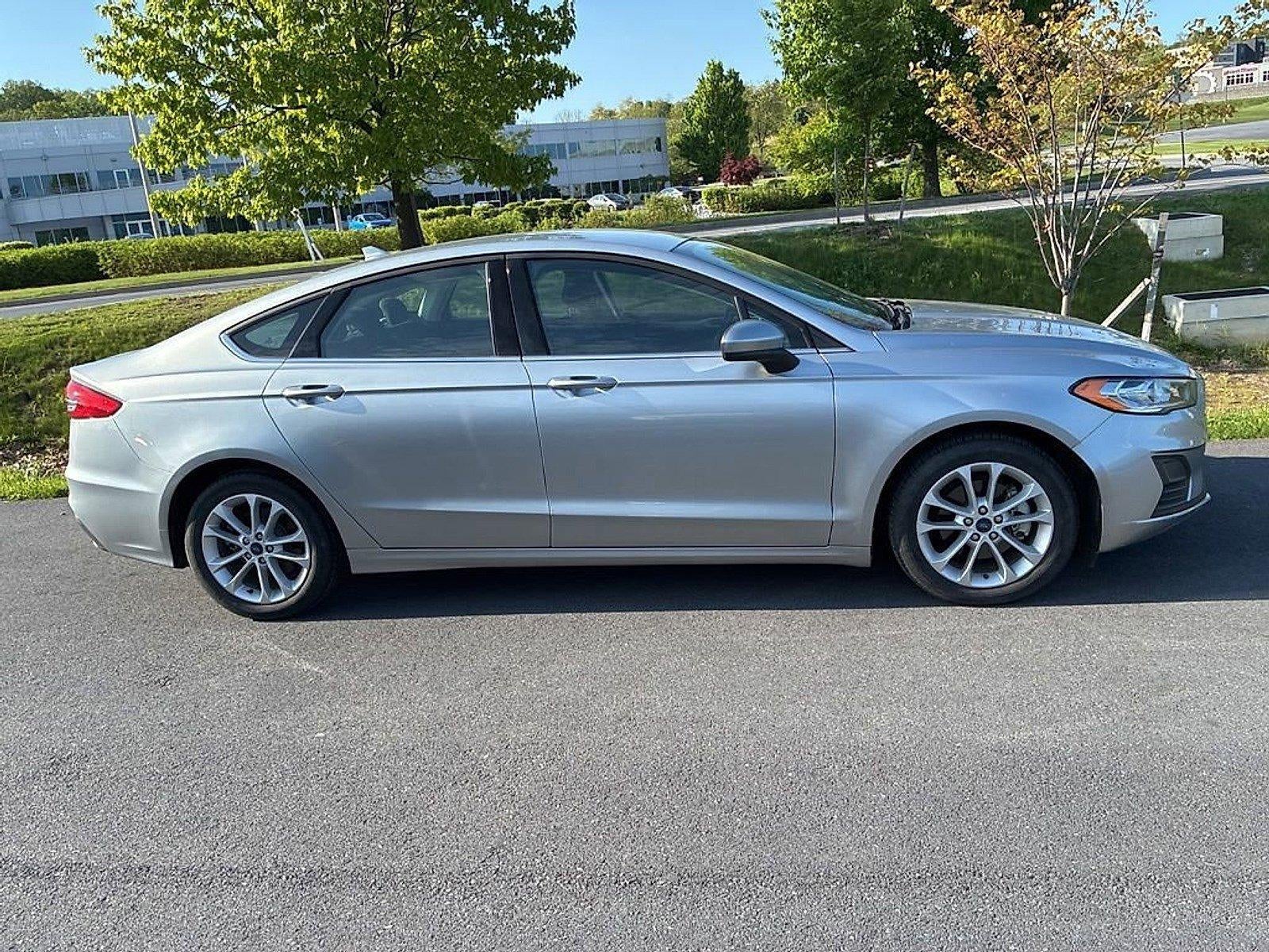 2020 Ford Fusion Hybrid SE FWD