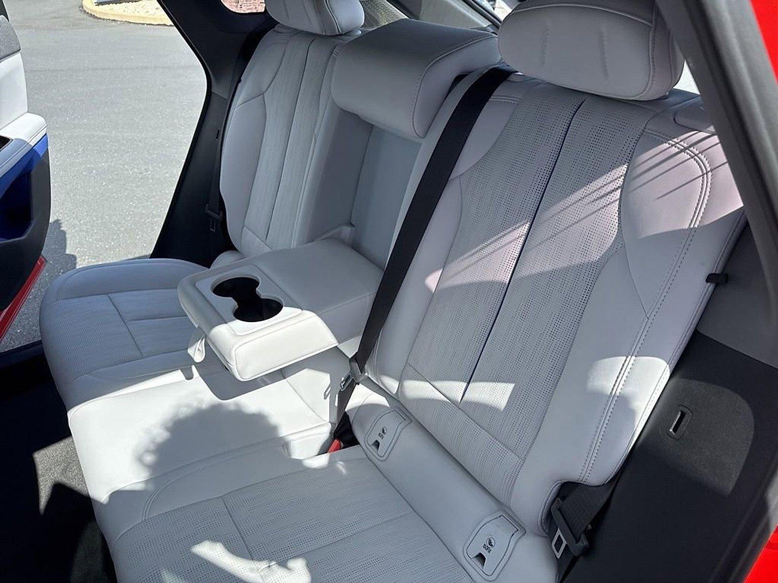 2025 Cadillac OPTIQ AWD 4dr Sport w/1SH