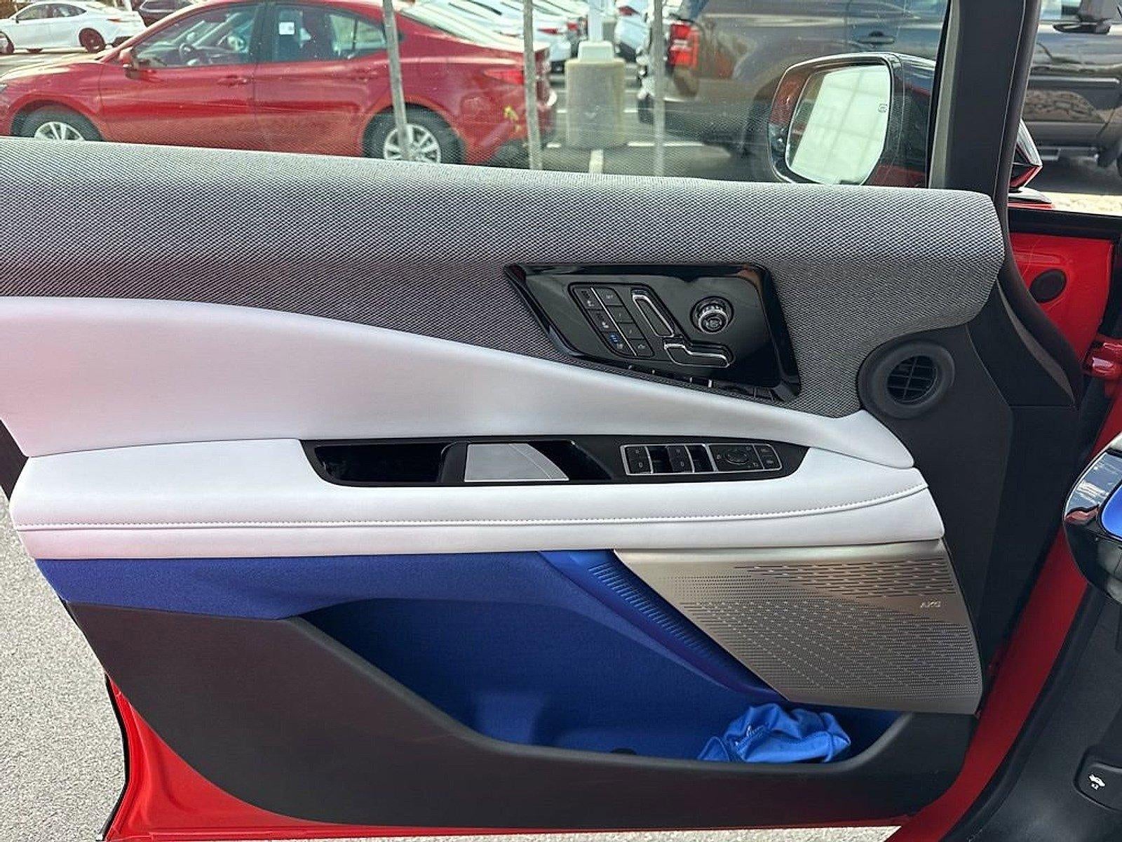 2025 Cadillac OPTIQ AWD 4dr Sport w/1SH