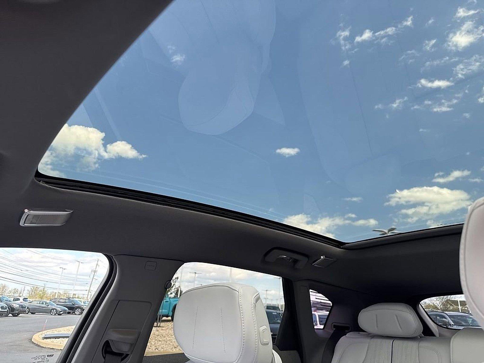 2025 Cadillac OPTIQ AWD 4dr Sport w/1SH