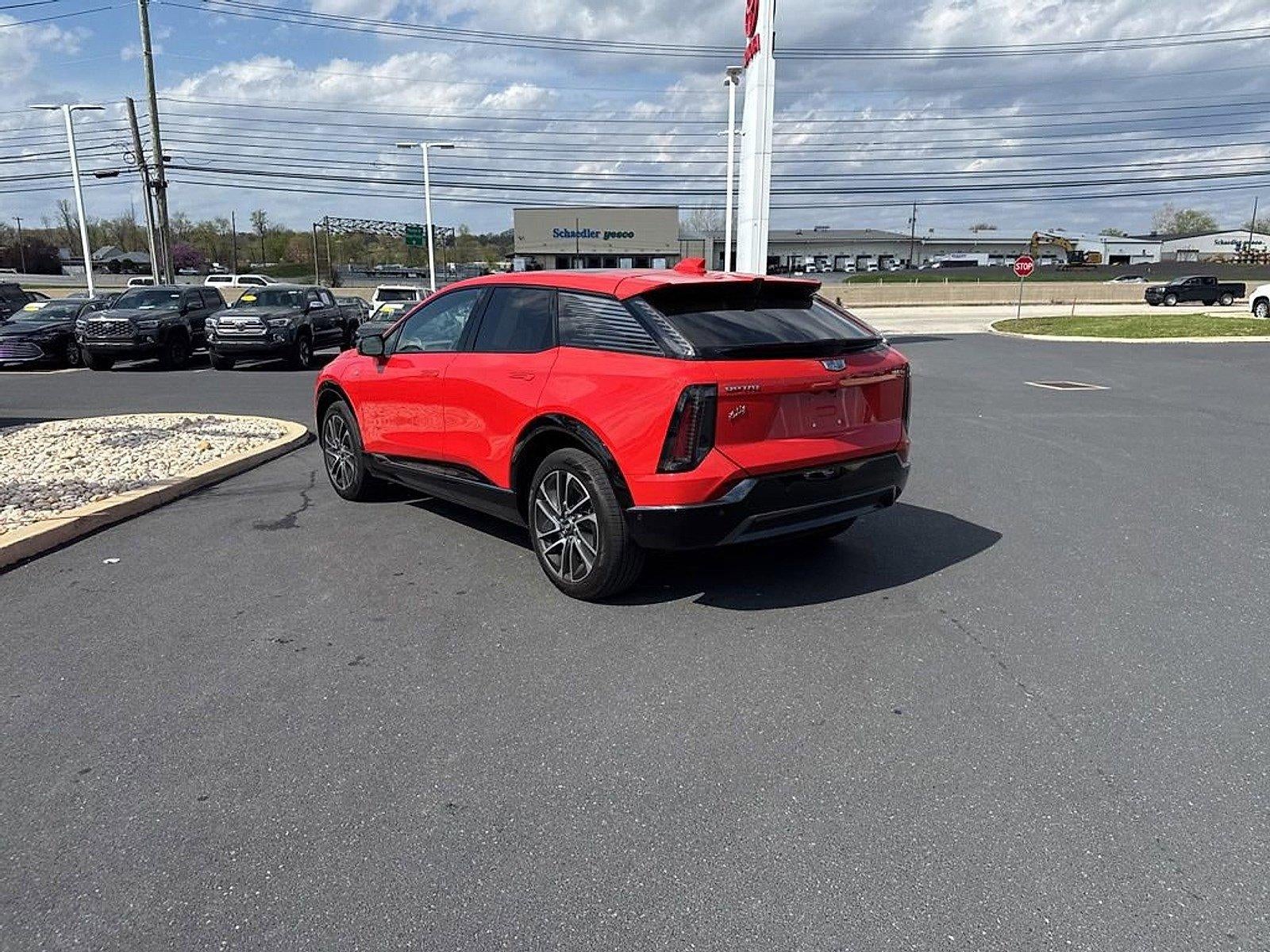 2025 Cadillac OPTIQ AWD 4dr Sport w/1SH